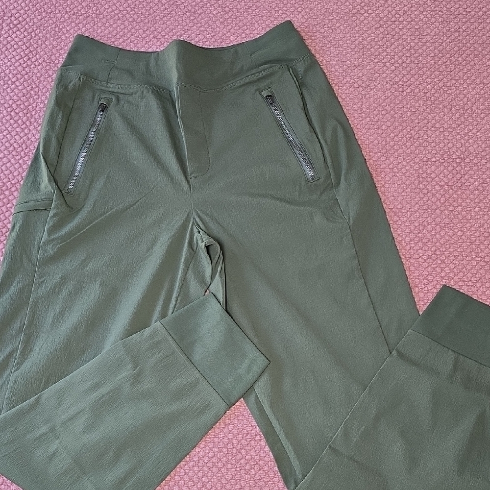 Athleta Trekkie North Aspen Olive High Rise Joggers - Picture 3 of 16